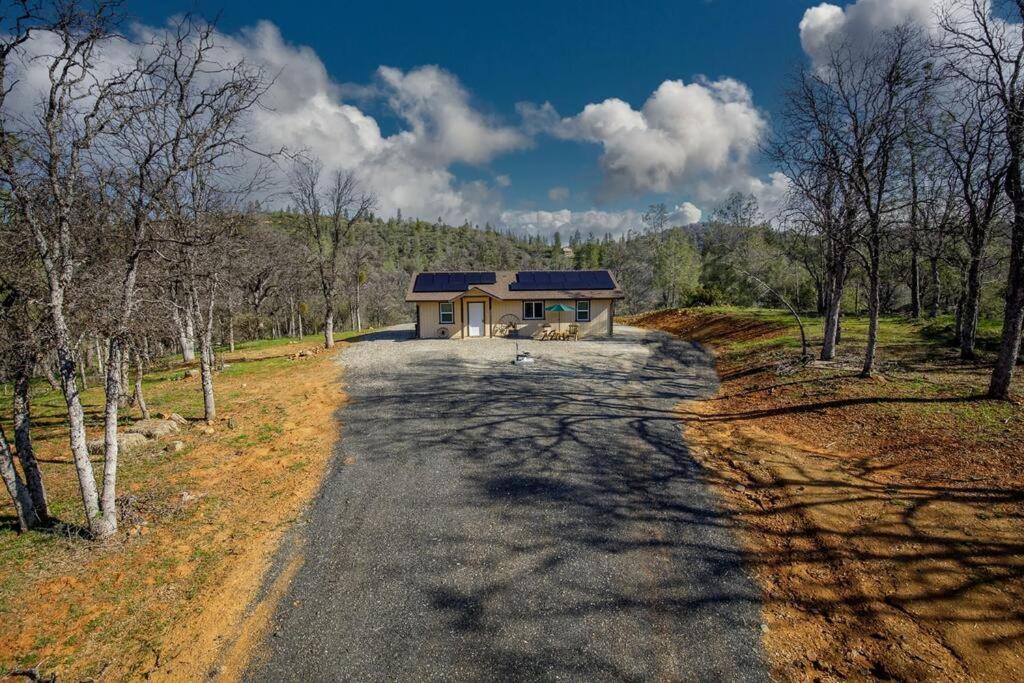 Cozy Cub Cabin, Brand New Home Near Yosemite Mariposa Exterior photo