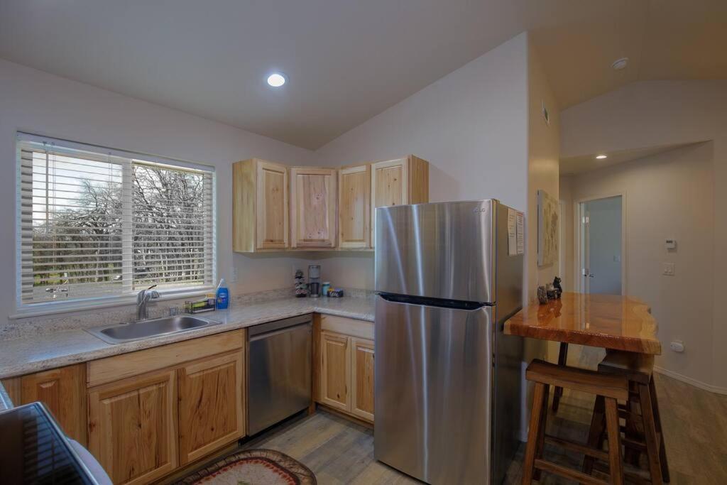 Cozy Cub Cabin, Brand New Home Near Yosemite Mariposa Exterior photo